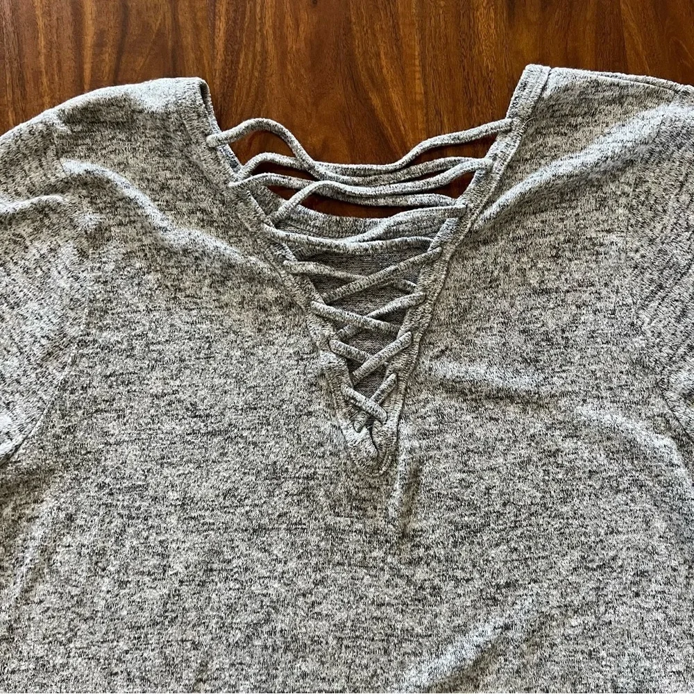Torrid Heather Gray Long Sleeve Sweater Crisscross Back Detail size 2